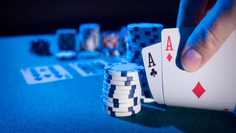 xi to 3 Bạn có nhiều hành động đặt cược trong game Xì tố